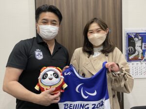 北京2022パラリンピック日本代表の阿部友里香さんが今シーズンの報告に来てくださいました。